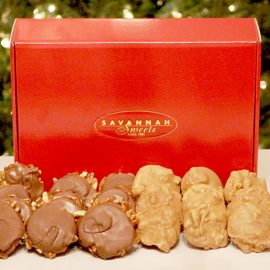 Traditional Praline and Milk Chocolate Paw Gift Box